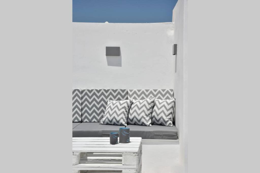 Sunny Studio W.Breathtaking Naxos Views In Isterni Apartment Isterni  Bagian luar foto