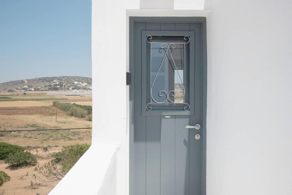 Sunny Studio W.Breathtaking Naxos Views In Isterni Apartment Isterni  Bagian luar foto