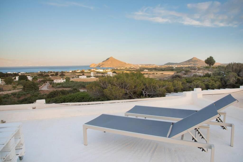 Sunny Studio W.Breathtaking Naxos Views In Isterni Apartment Isterni  Bagian luar foto