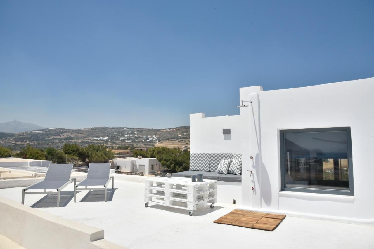 Sunny Studio W.Breathtaking Naxos Views In Isterni Apartment Isterni  Bagian luar foto