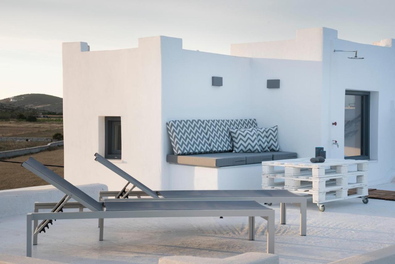 Sunny Studio W.Breathtaking Naxos Views In Isterni Apartment Isterni  Bagian luar foto